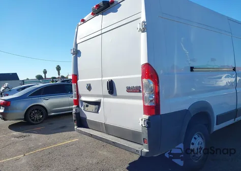 2018 Ram Promaster 2500 High Roof 159 Wb z USA, uszkodzony, nr VIN 3C6TRVDG2JE101970